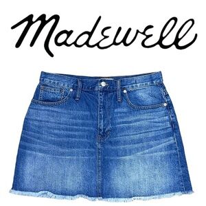 Madewell Rigid Denim A-Line Relaxed Mini Skirt 26 Distressed Raw‎ Hem